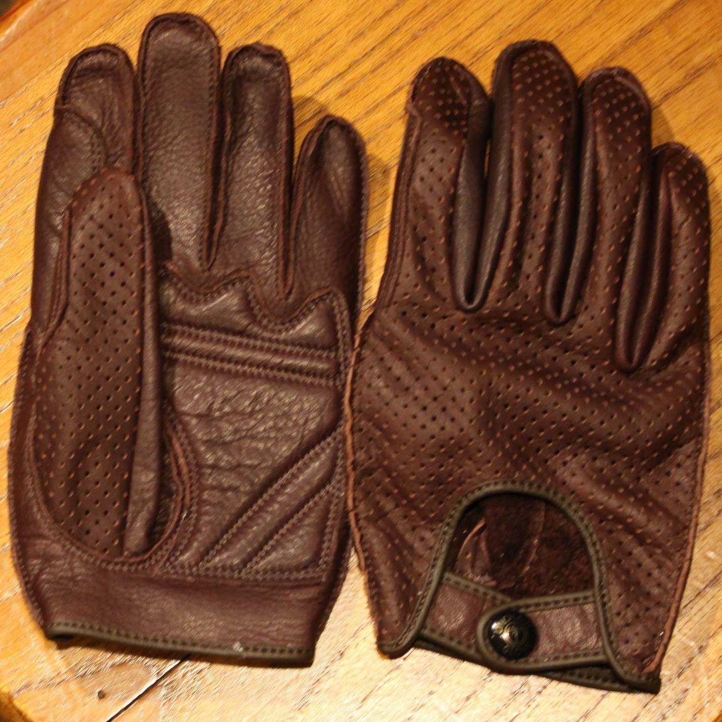 堀江/大作】5月30日 新規取扱ブランド ”UNCHAIN GLOVE