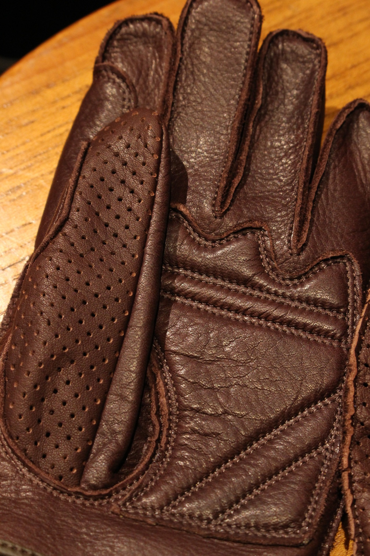 気まぐれSALE UNCHAIN GLOVE アンチェイングローブ UNCHAIN GLOVE】(アンチェイングローブ) PUNCHING GLOVE / パンチング